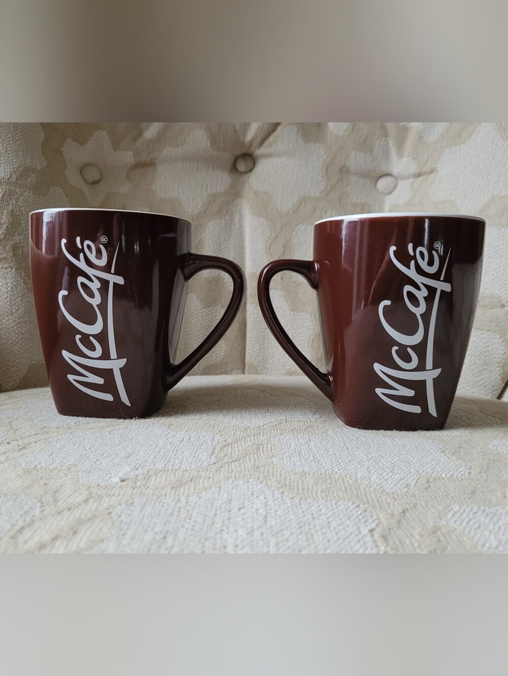 McCAFE 2014 LIMITED EDITION CERAMIC MUG CUP BROWN WHITE TEA COFFEE